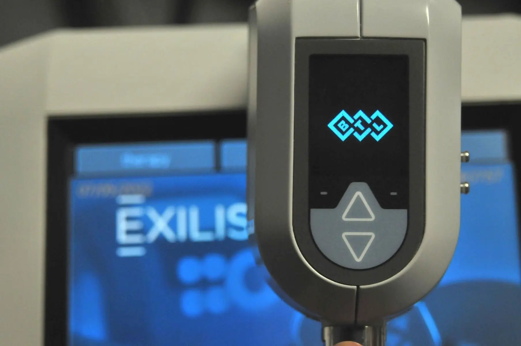 2012 BTL Exilis ELITE 120W RF Body Shaping Contouring Skin Tightening Wrinkles BTL