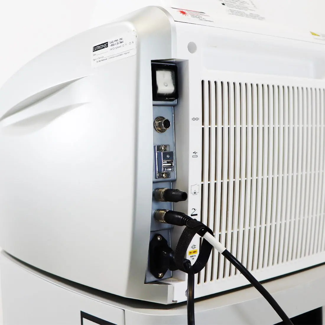 2014 Lutronic Advantage Diode Laser Hair Removal Reduction w/D3-800 Handpiece Lutronic