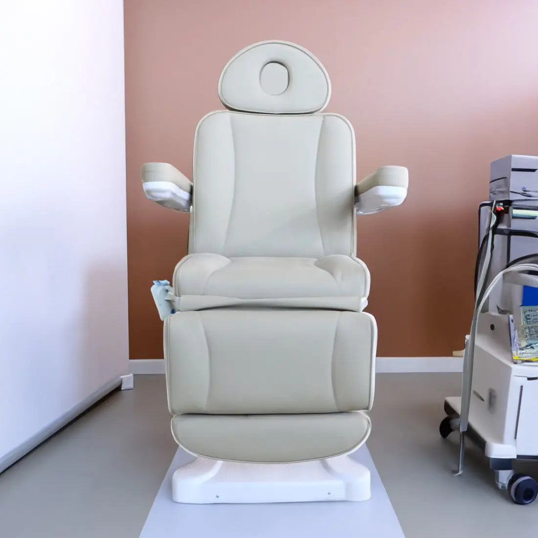 Light Beige Power Adjustable Beauty Spa Cosmetology Tattoo Medical Exam Bed NEW Sol International Medical