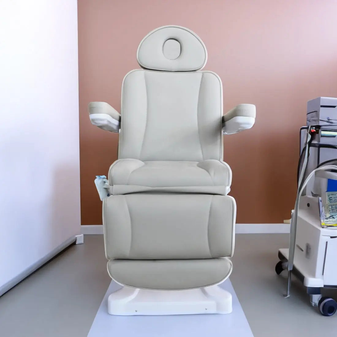 Gray Power Adjustable Beauty Spa Cosmetology Tattoo Medical Exam Bed Table NEW Sol International Medical