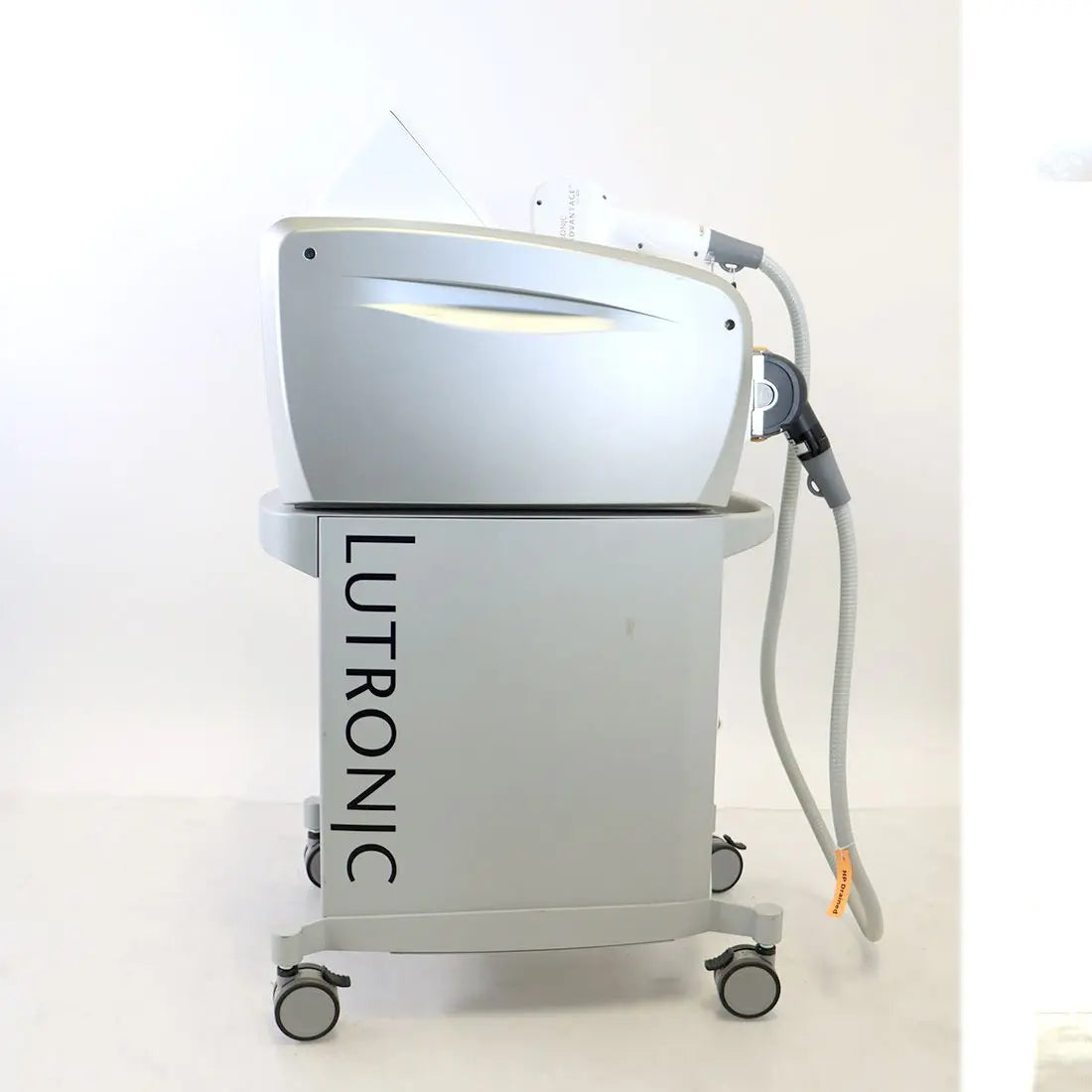 2013 Lutronic Advantage 805nm Diode Laser System Hair Removal & D3-800 Handpiece Lutronic