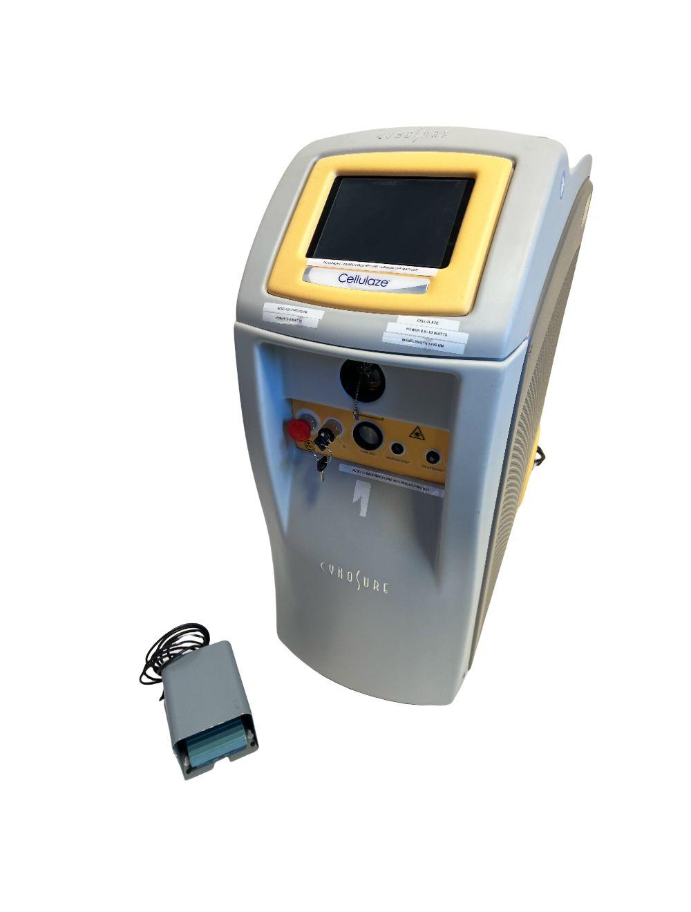 2011 Cynosure Cellulaze Triplex SmartLipo SLT II Palomar Laser System Palomar