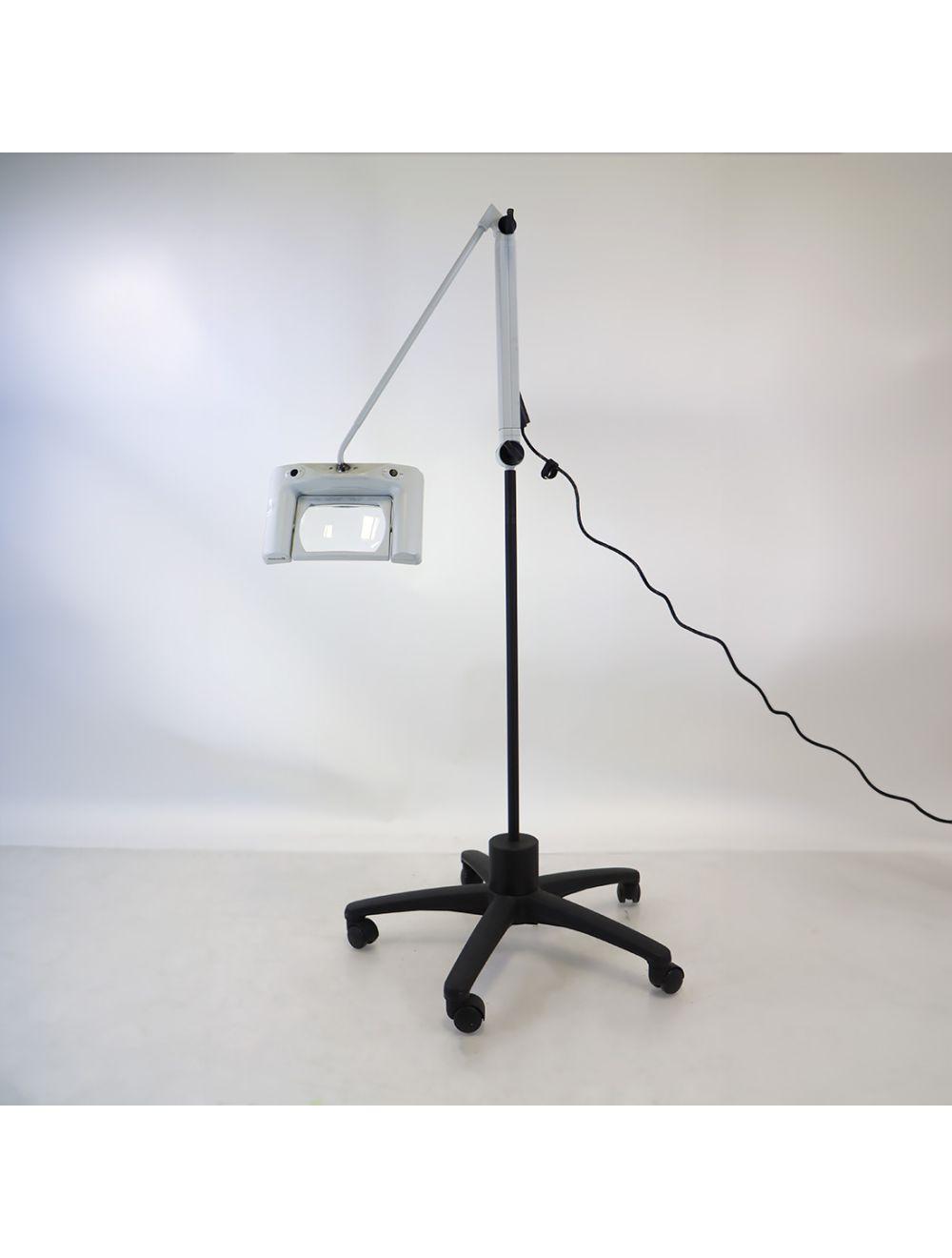Waldmann Lighting Omnimax Rolling Magnifier Light Articulating Lamp SNL-319 3x9W Sol International Medical