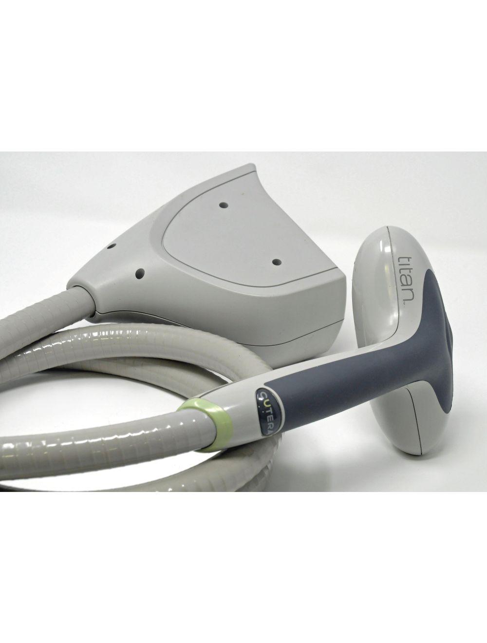 Cutera Titan Handpiece Xeo Coolglide Laser IPL Wrinkles Acne Scars Face Neck SA Cutera