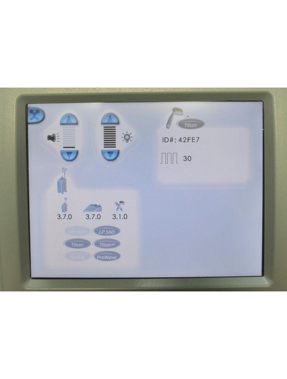 Cutera Titan Handpiece Xeo Coolglide Laser IPL Wrinkles Acne Scars Face Neck SA Cutera