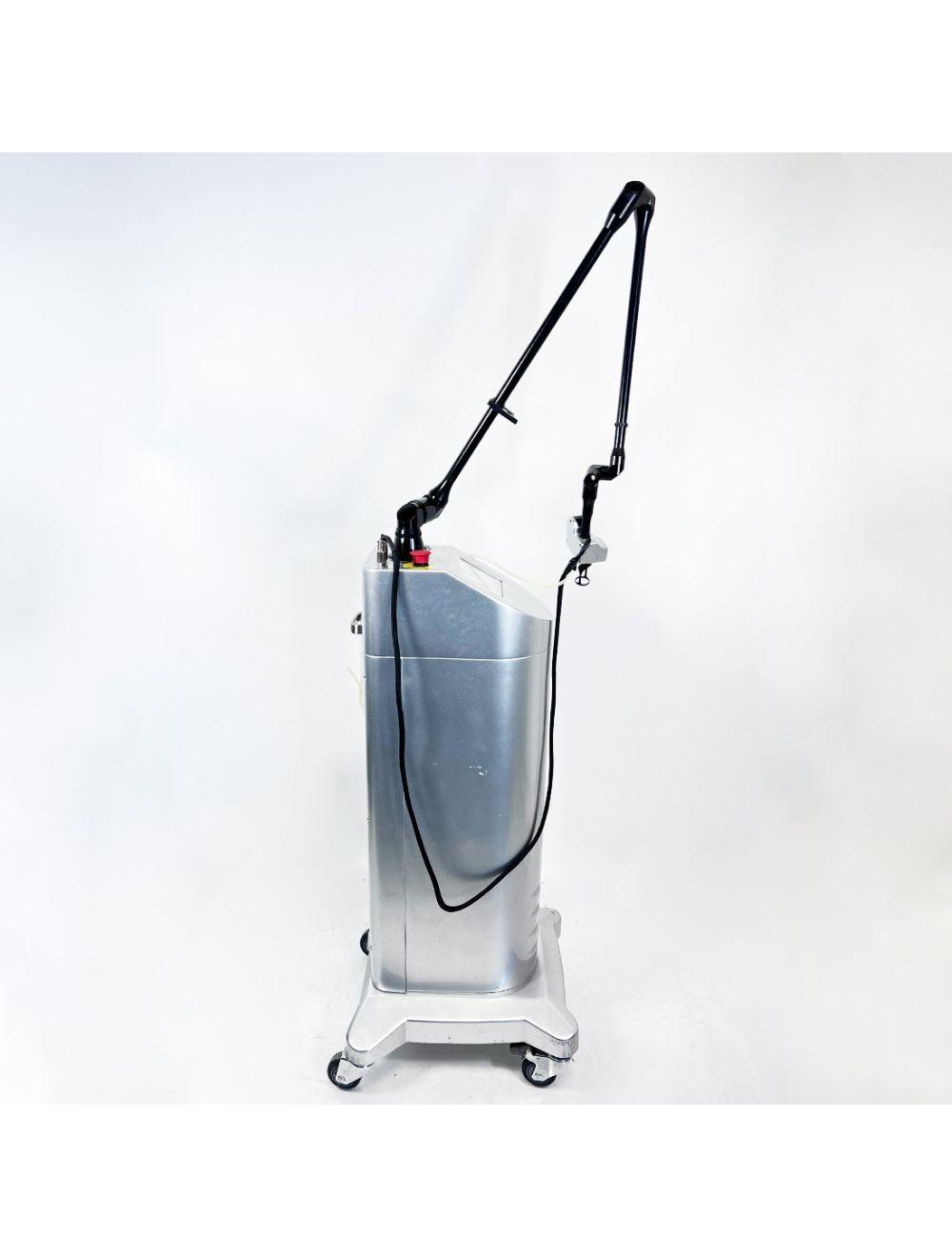 CO2 Laser System Ultra Repeat Continuous or Single Pulse Machine with Scanner Sol International Medical