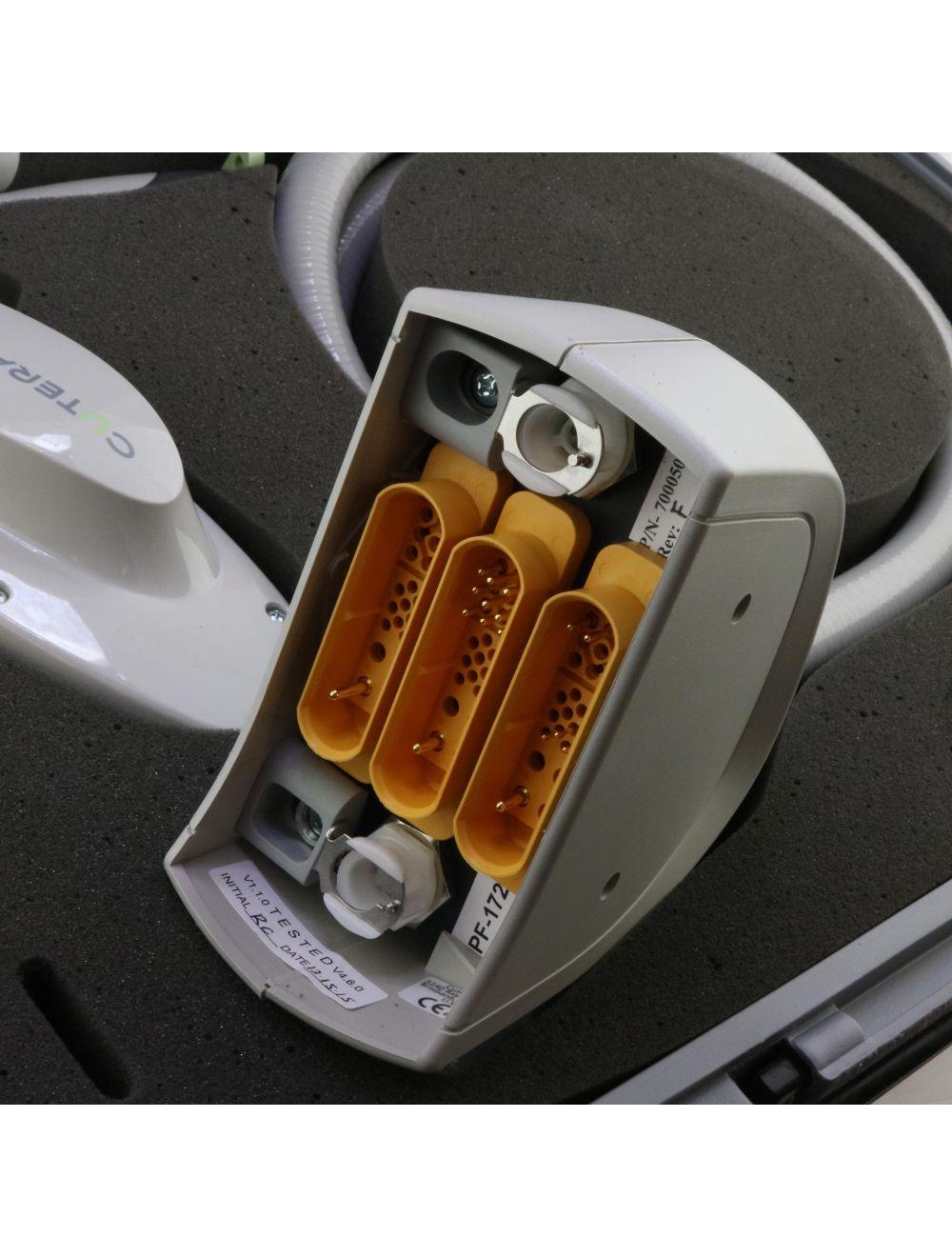 2007 Cutera Pearl ErYSGG Wrinkle Age Spots Ablative Resurfacing Laser 200K Pulse Cutera