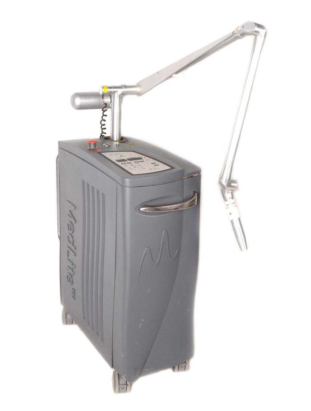 2007 Hoya ConBio MedLite C6 Laser Q-Switch Con Bio Tattoo Removal 1064 Sol International Medical
