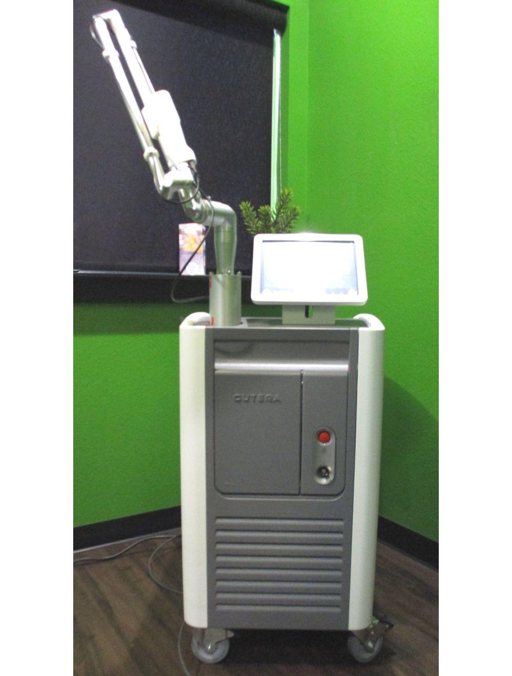 2016 Cutera EnLIGHTen Tattoo Removal Laser System 1064nm 532nm Nd:YAG Excellent! Cutera