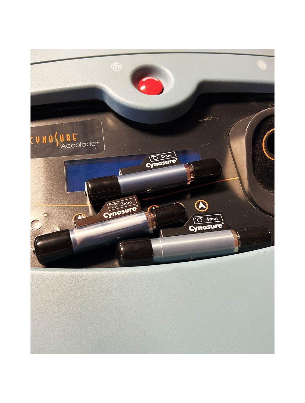 2008 CynoSure Accolade Alex Laser Hair Tattoo Removal System 100-7008-010 Cynosure