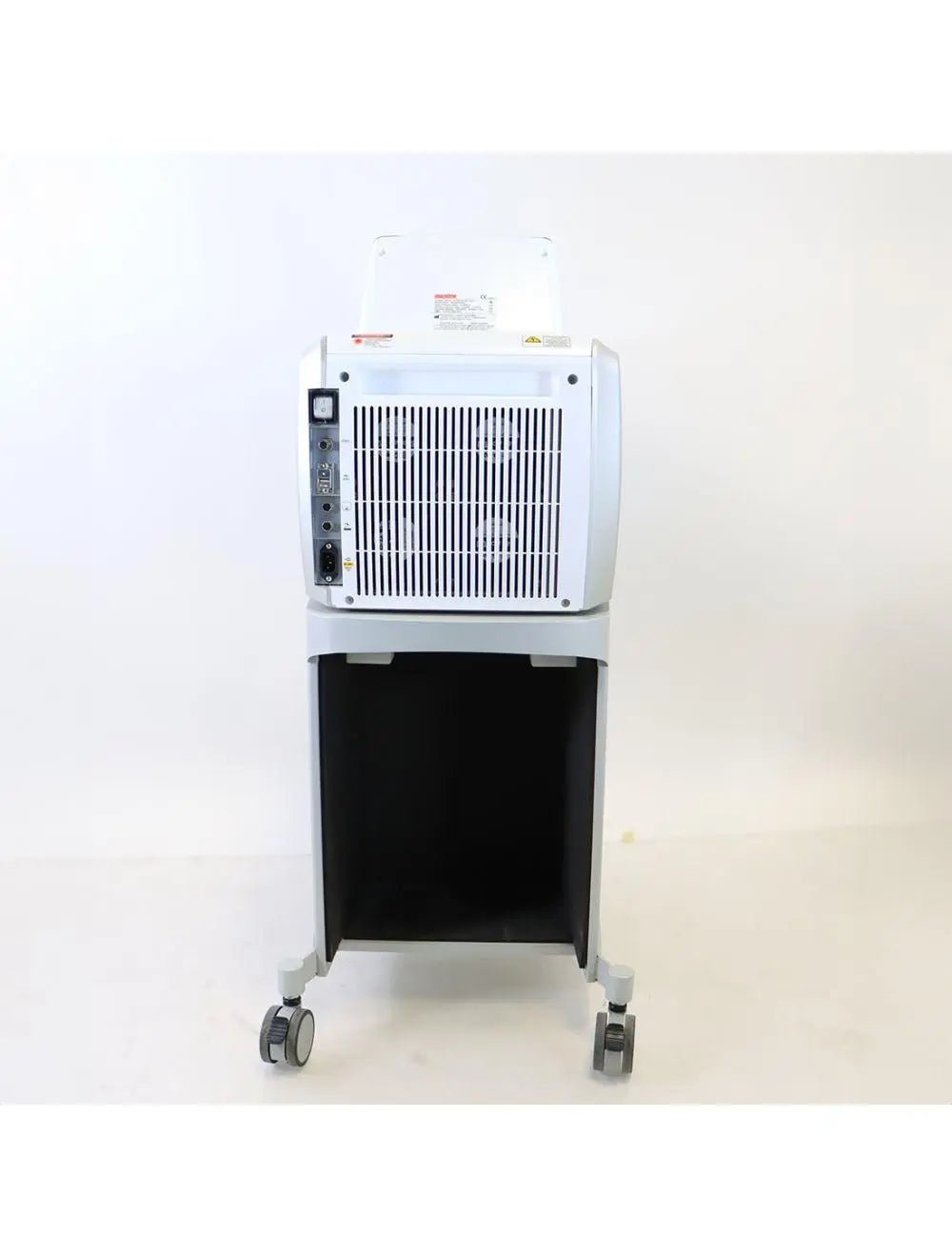 2013 Lutronic Advantage 805nm Diode Laser System Hair Removal & D3-800 Handpiece Lutronic