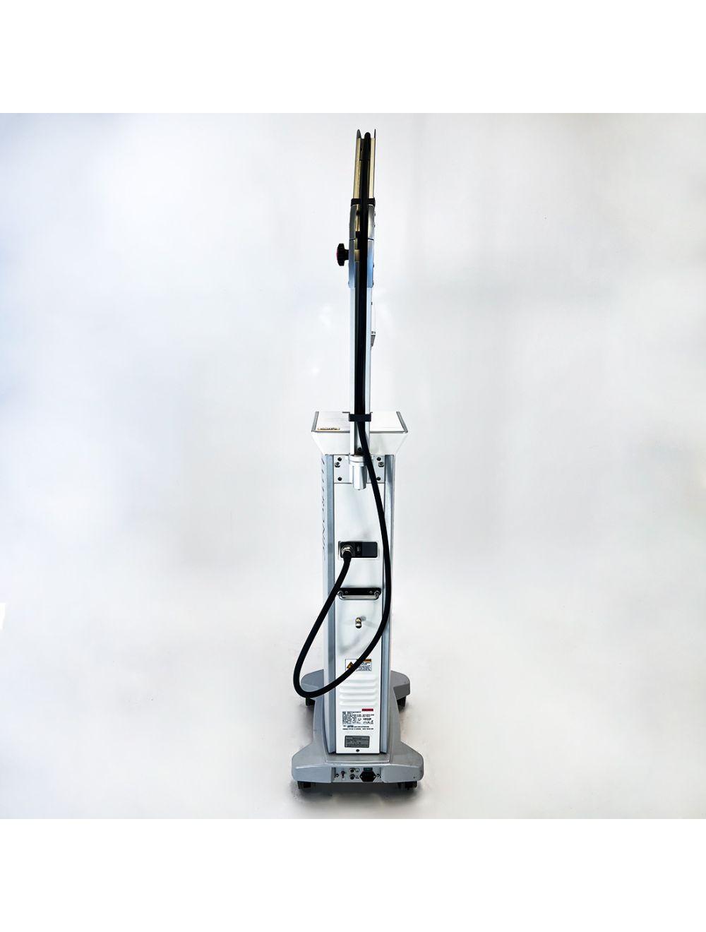 2013 Lutronic INFINI LT Electro Surgical Skin Rejuvenation Microneedling System Lutronic