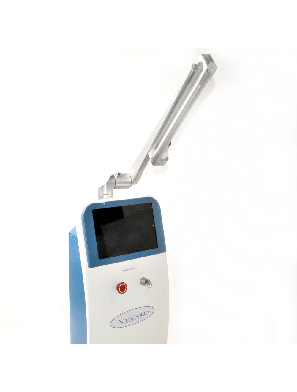 2016 Focus NaturaLase Fractional CO2 Skin Vaginal Rejuvenation Acne Laser System Sol International Medical