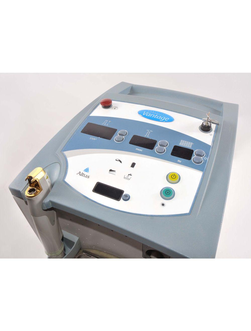 2004 Cutera VANTAGE 110 1064 Nd YAG Hair Removal Laser 3-5-7-10 mm Altus HR Cutera