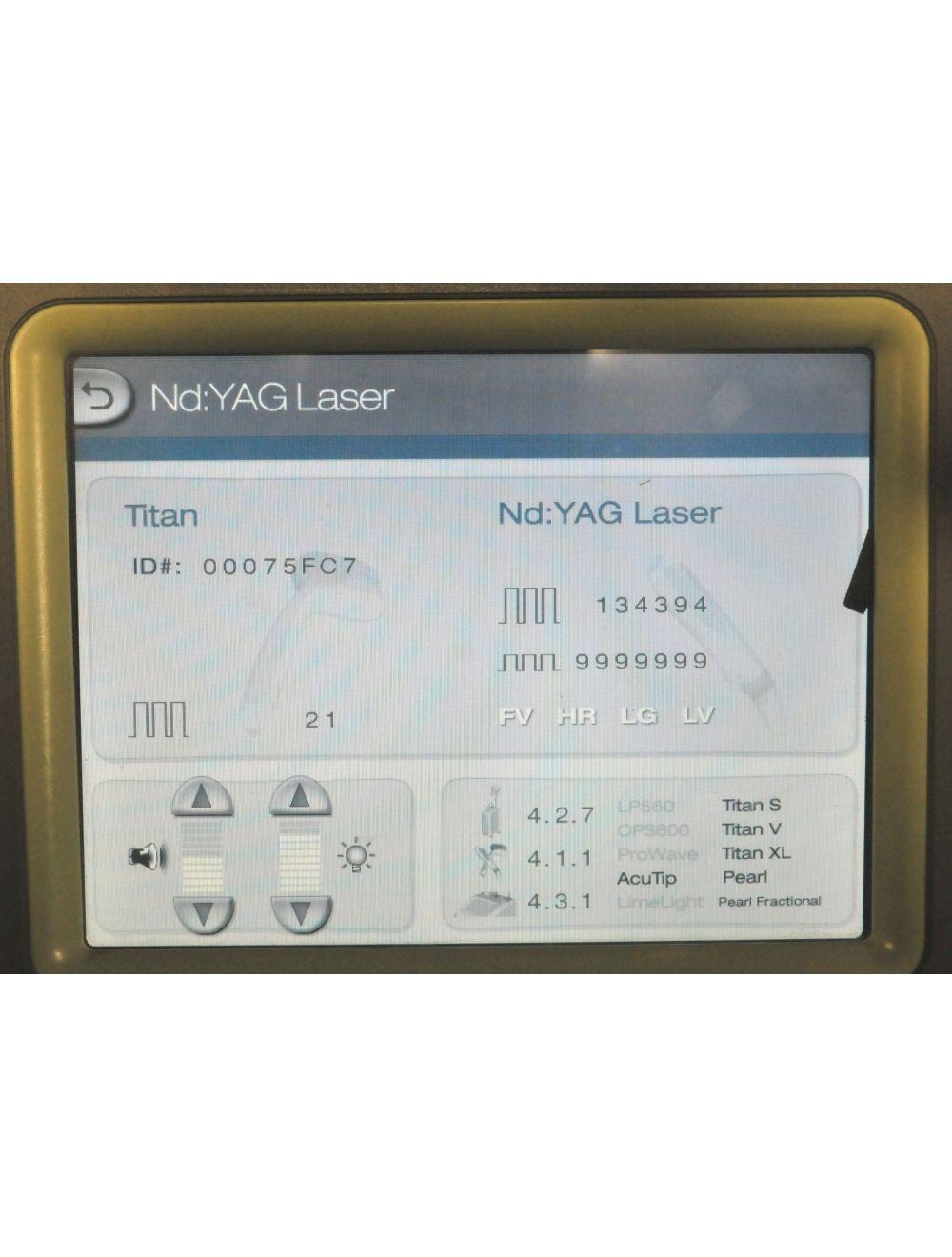 2008 Cutera Xeo Skin Resurfacing Rejuvenation Nd:YAG Laser System US220XEO Cutera