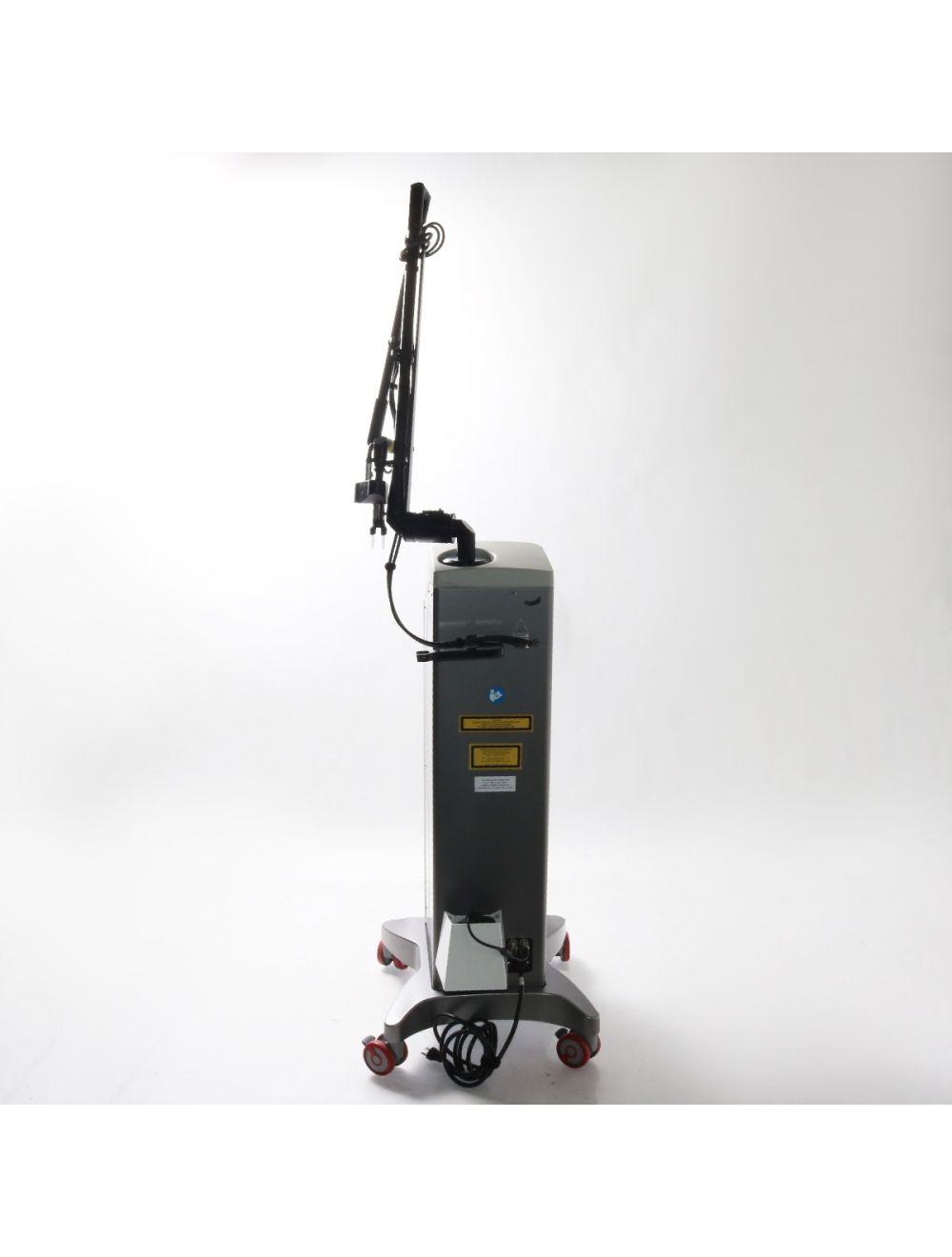 2014 Cynosure SmartSkin+ Plus 30W Fractional CO2 Laser Aesthetic Surgical Cynosure