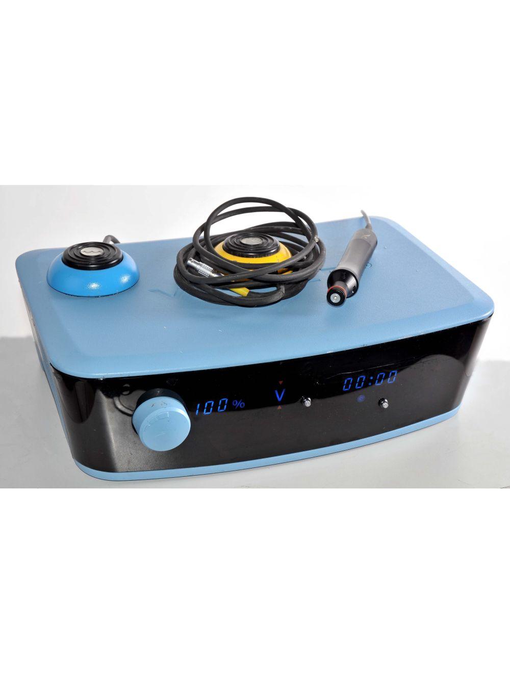 Vaser Amplifier 2.0 w/ Handpiece Cannulae Sound Surgical Cannula &amp; FootSwitch Amp Solta Medical