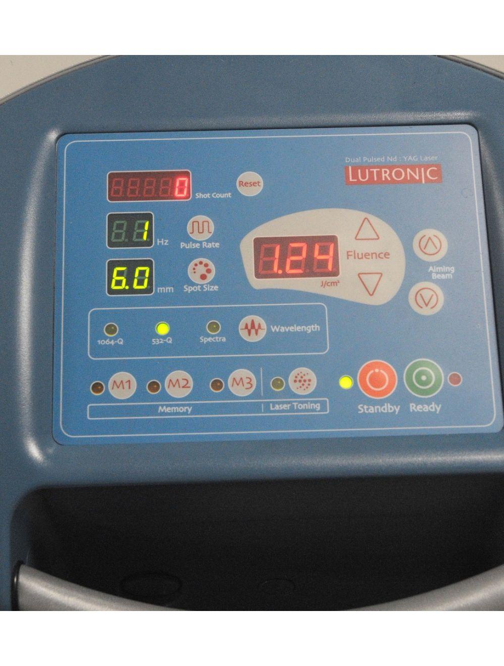 2010 Lutronic Spectra VRM III Q-Switched Nd:YAG Laser Tattoo CARBON PEEL 1064nm Lutronic