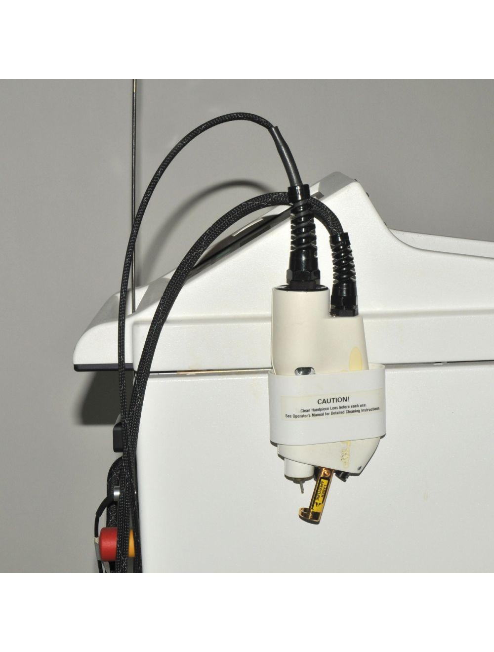 2001 NewStar CoolTouch 3 CT YAG Laser Cosmetic Acne Wrinkles Scars Skin Care Sol International Medical