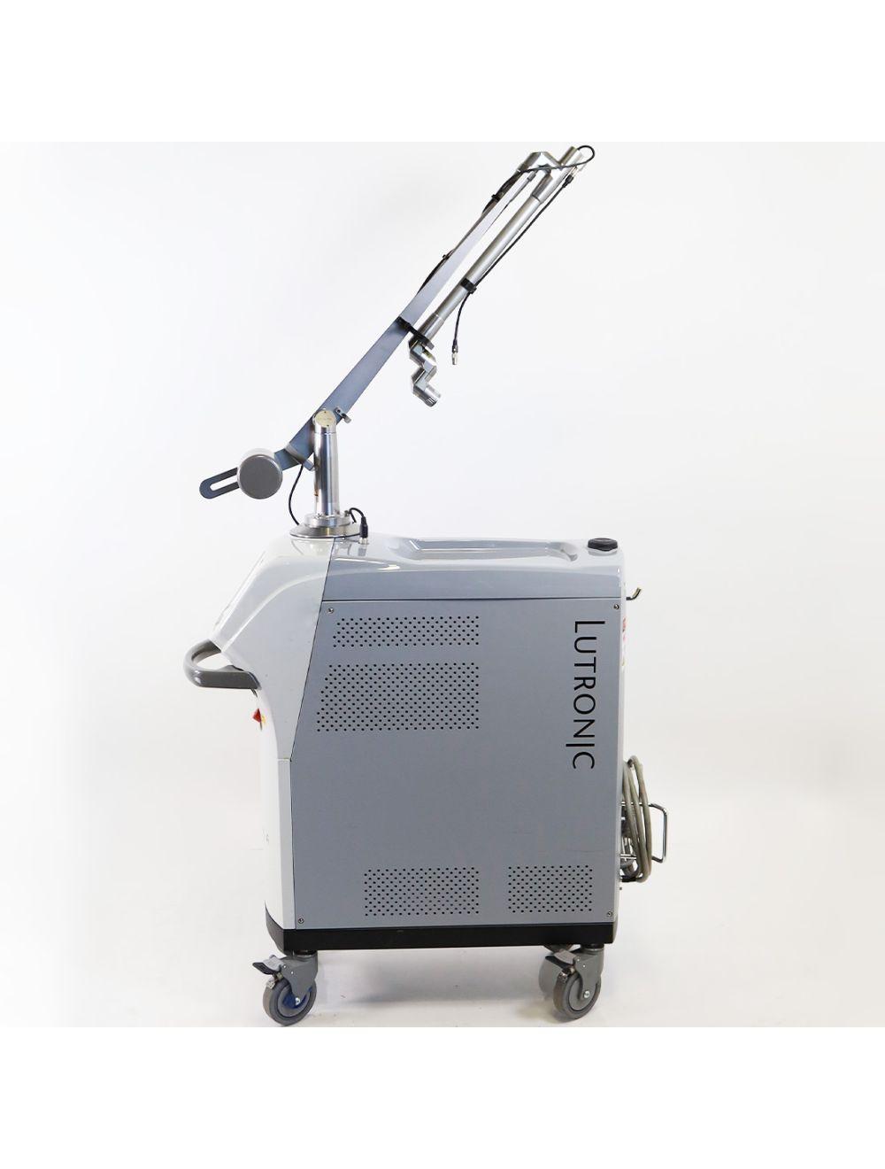 2012 Lutronic Spectra Dual Pulsed Nd Yag Laser Class IV Tattoo Removal System Lutronic