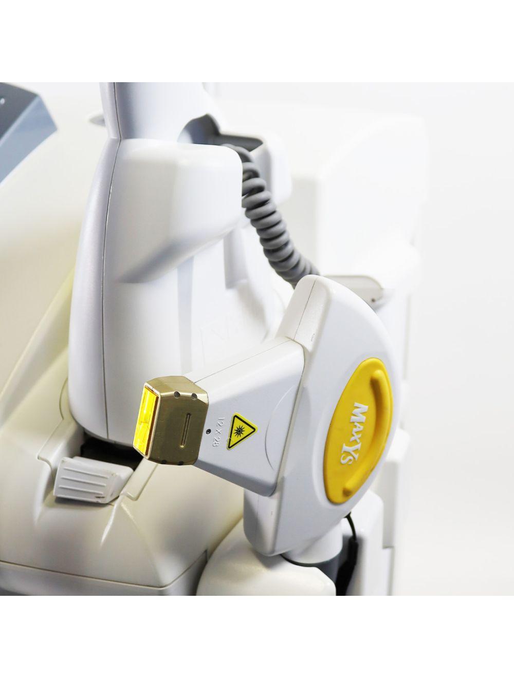 2011 Cynosure Palomar Icon IPL Laser System Hair Removal Acne MaxR MaxYs 1540 Palomar
