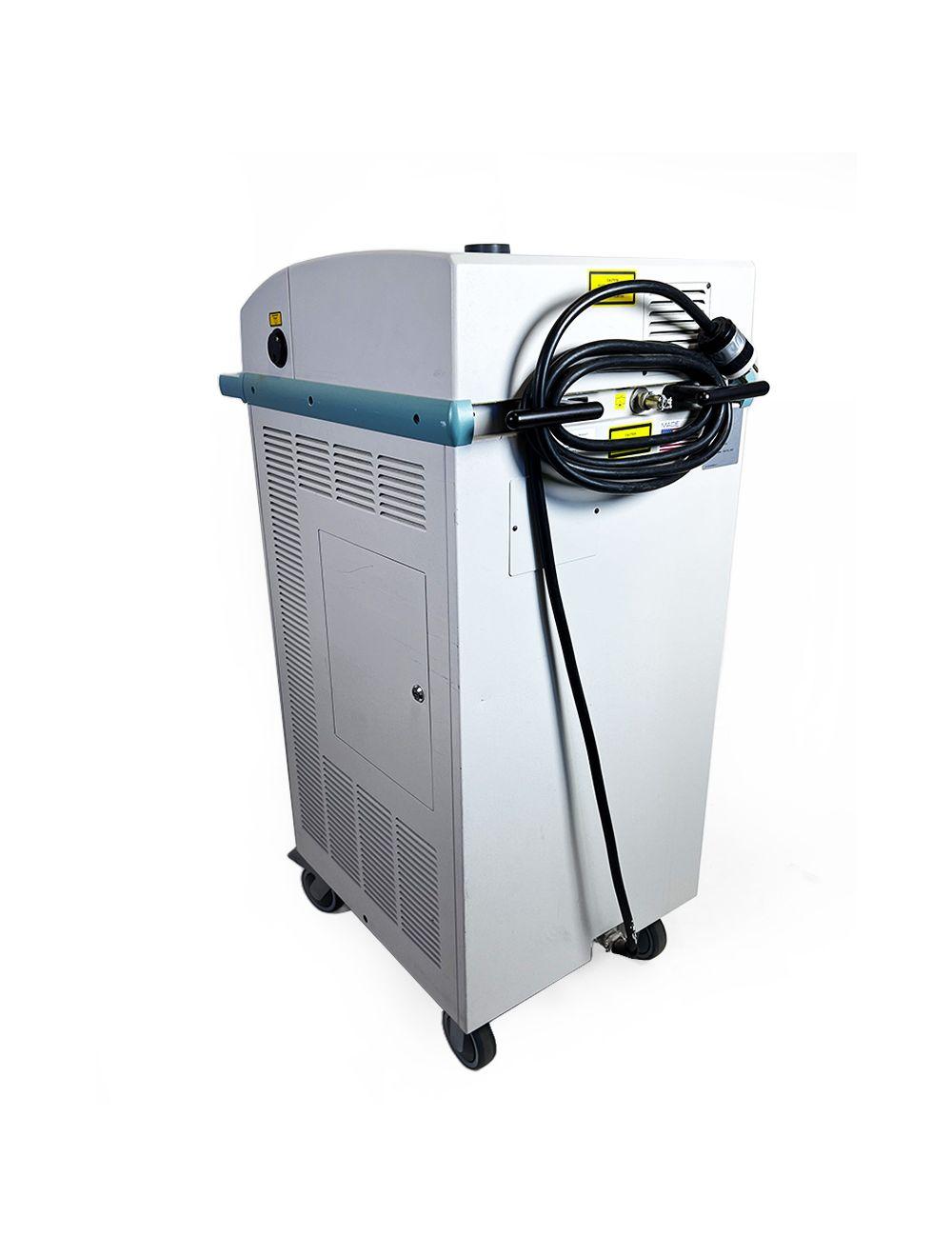 2003 Cynosure CO3 Skin Resurfacing Remodeling Laser System 105-0017-300 Cynosure