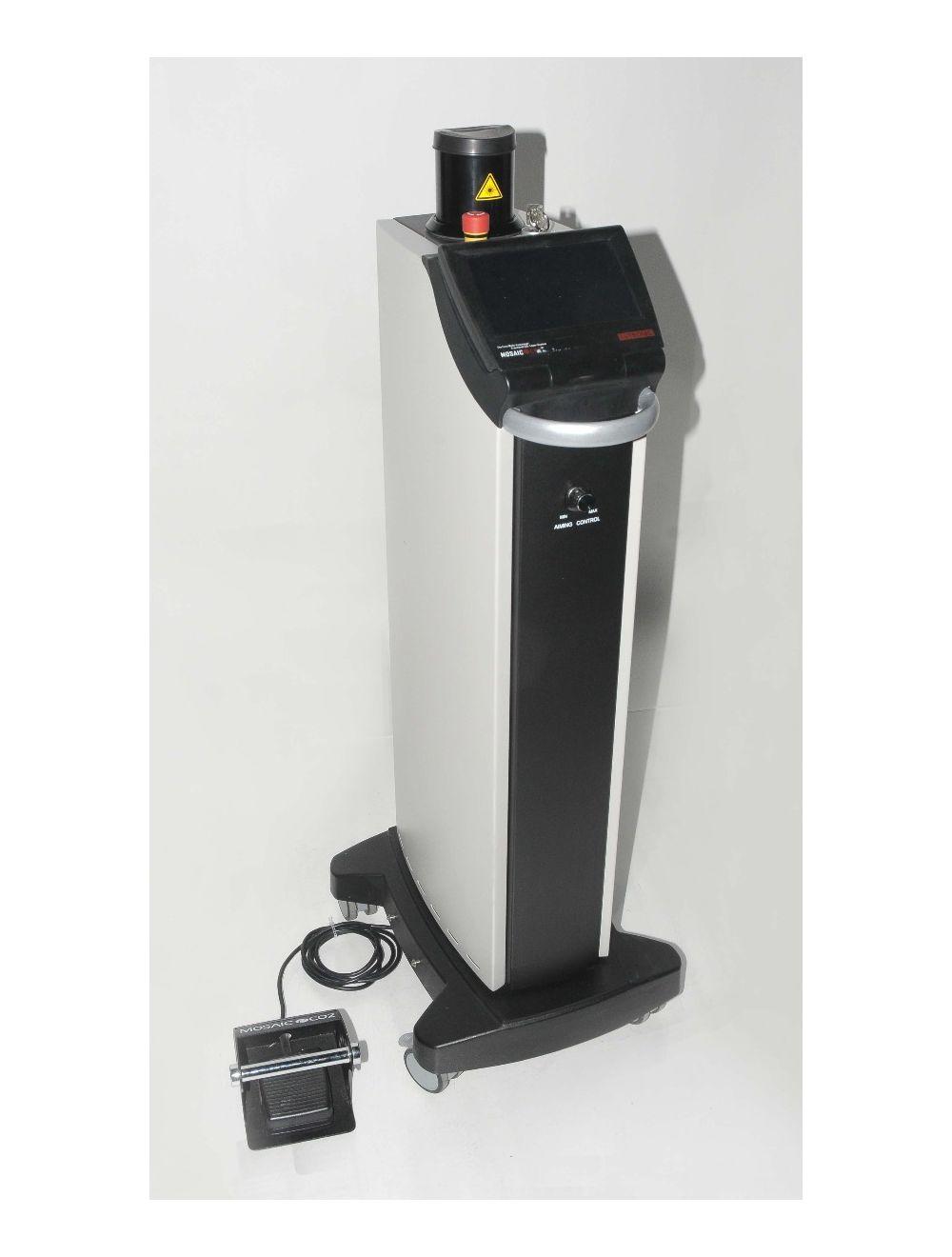 2008 Lutronic Surgical CO2 Laser eC02 Mosaic Skin Fractional Wrinkle Scar Lesion Lutronic