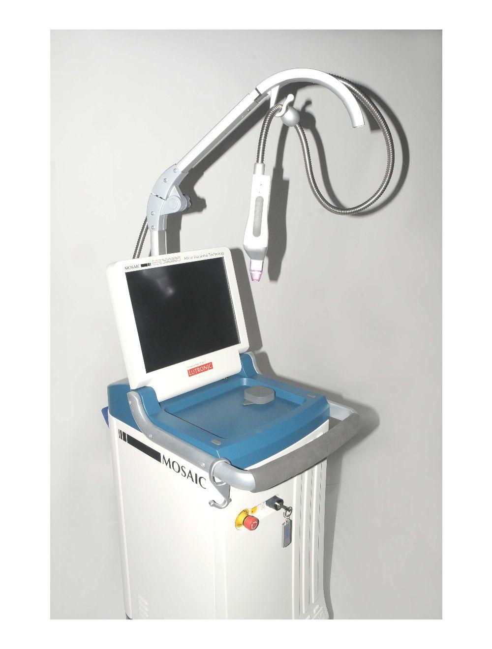 2008 Lutronic MOSAIC Er Glass ERBIUM Fractional LASER 1550 nm Skin Tightening ST Lutronic