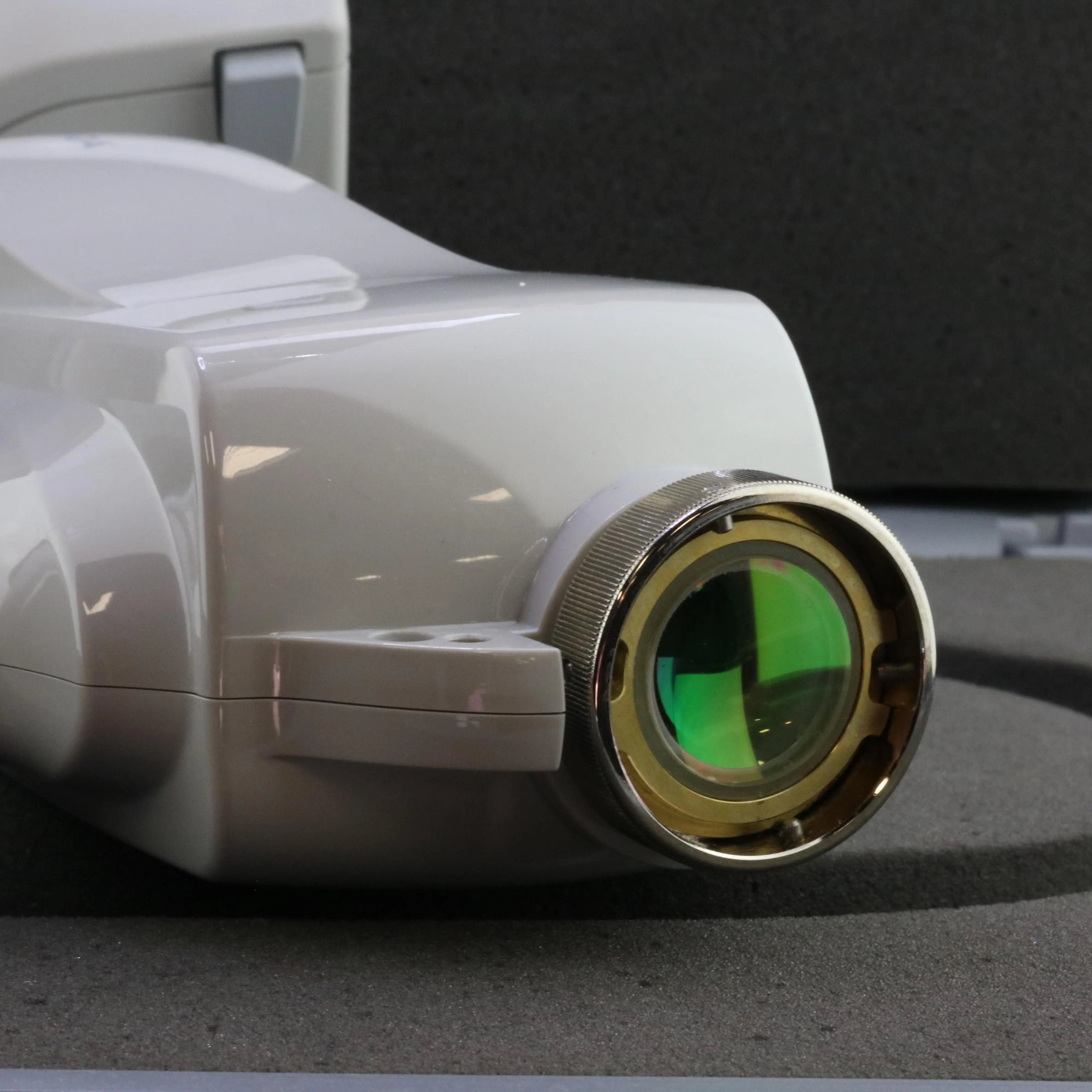 2007 Cutera Pearl ErYSGG Wrinkle Age Spots Ablative Resurfacing Laser 200K Pulse Cutera