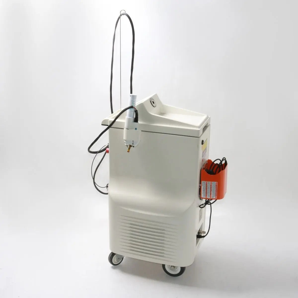 2000 NewStar CoolTouch Dermal Ablative Nd YAG 1320 nm 6W Laser Cool Touch CT130 Sol International Medical