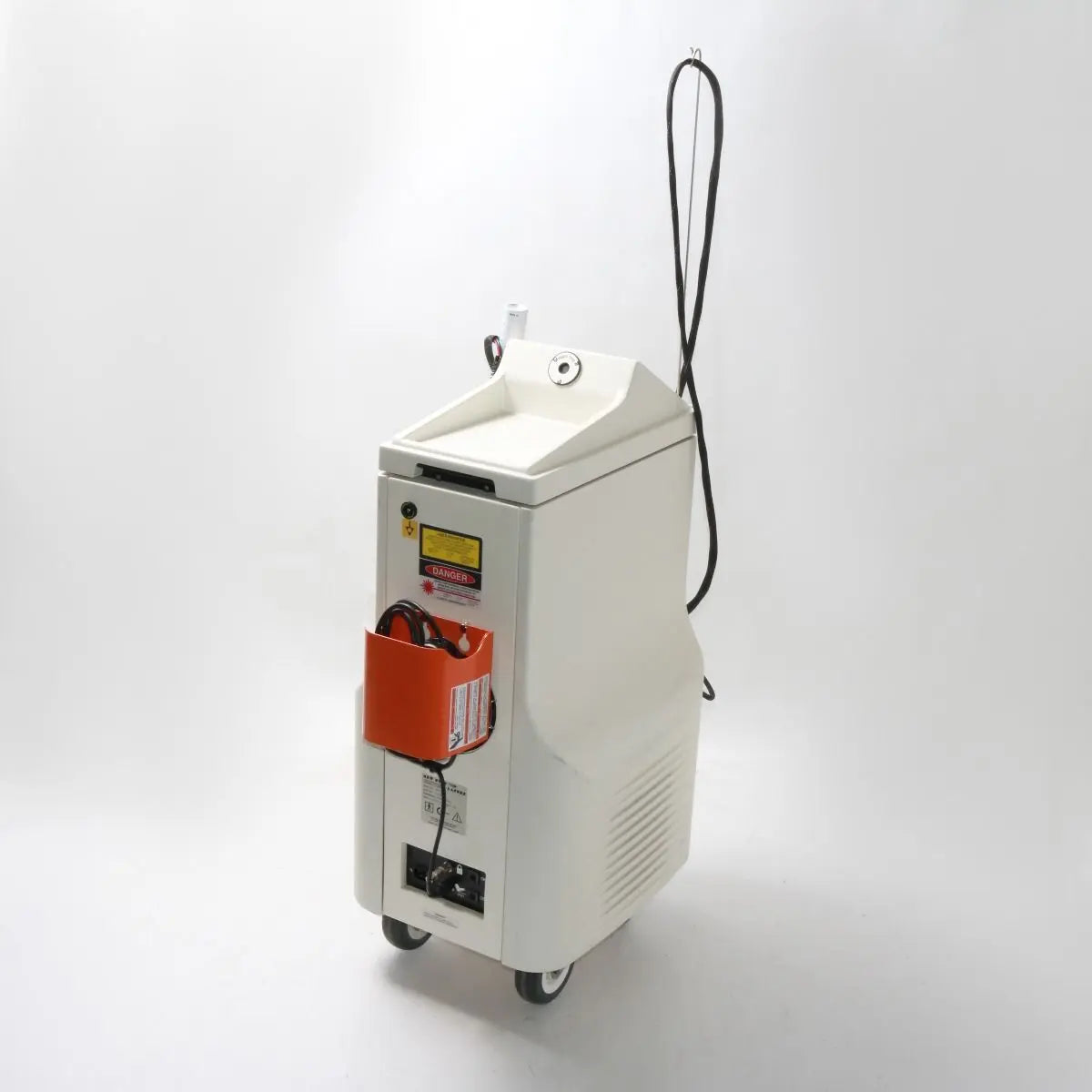 2000 NewStar CoolTouch Dermal Ablative Nd YAG 1320 nm 6W Laser Cool Touch CT130 Sol International Medical