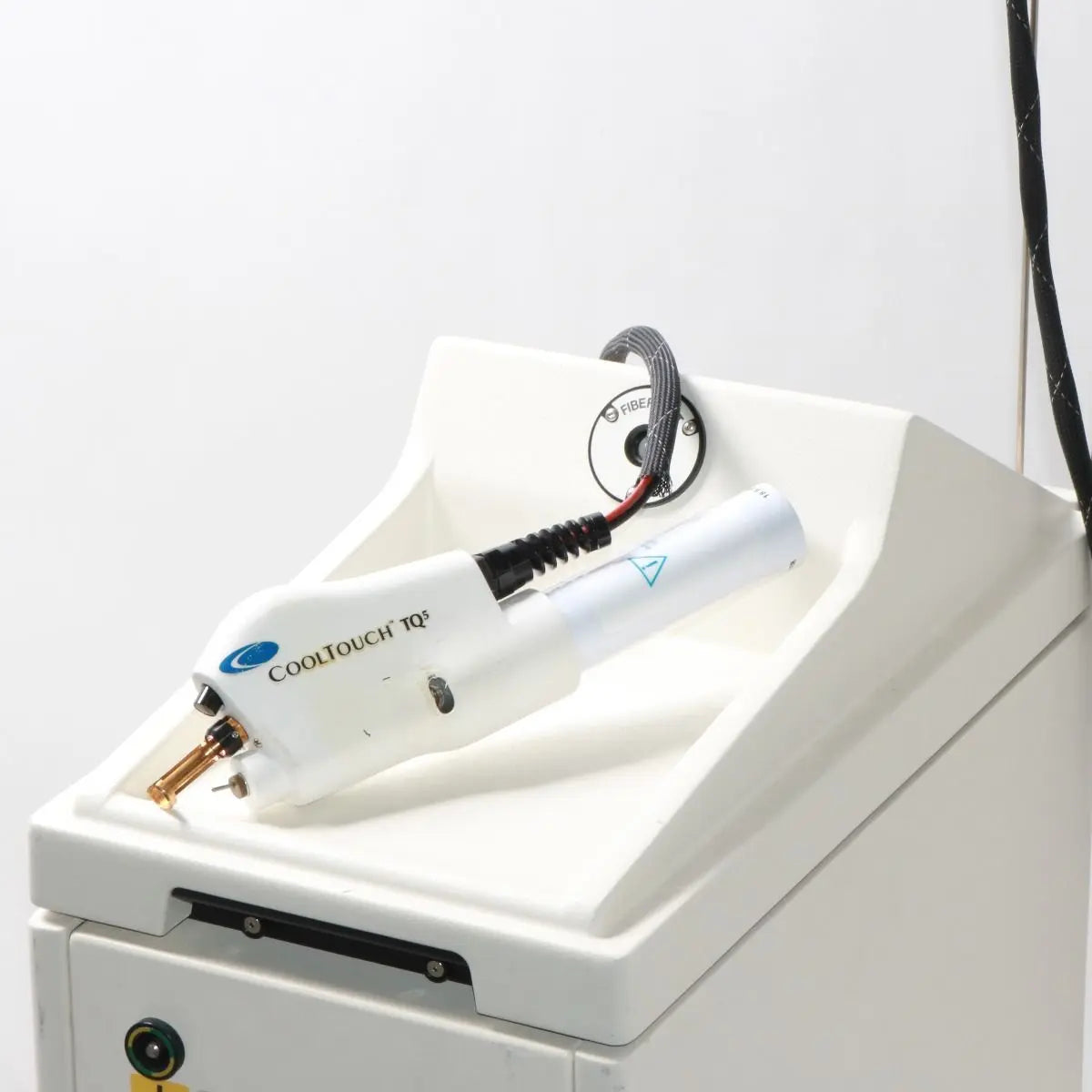 2000 NewStar CoolTouch Dermal Ablative Nd YAG 1320 nm 6W Laser Cool Touch CT130 Sol International Medical